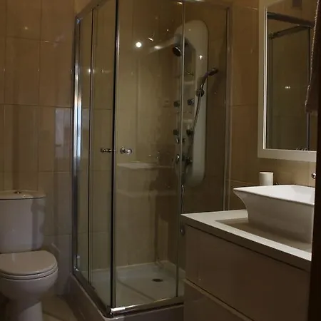 Bed & Breakfast Xenia Alojamento Local *