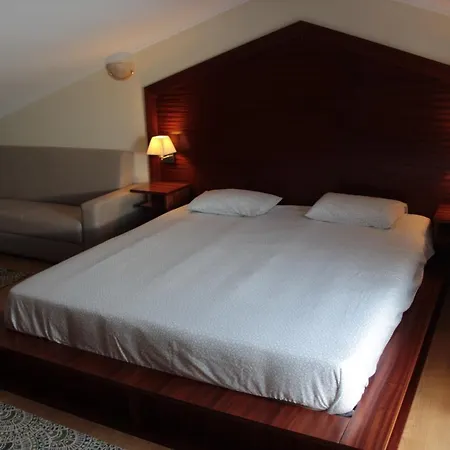Bed & Breakfast Xenia Alojamento Local *