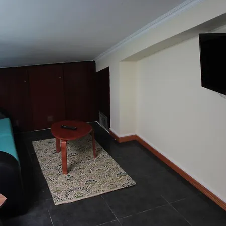 Bed & Breakfast Xenia Alojamento Local Coimbra