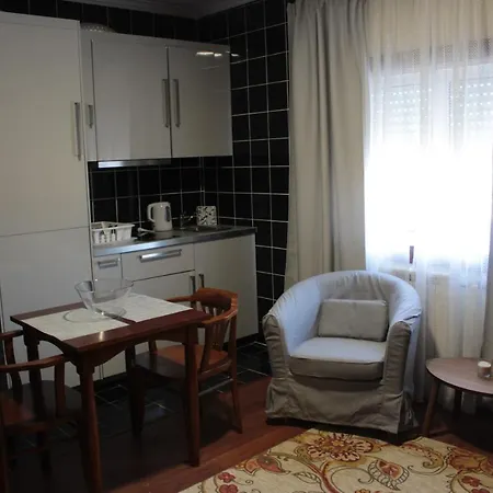 Xenia Alojamento Local Bed & Breakfast